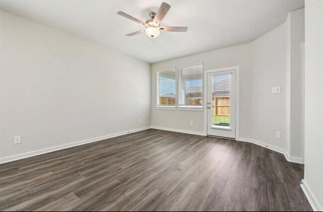 Building Photo - 16656 Sterling Clf St