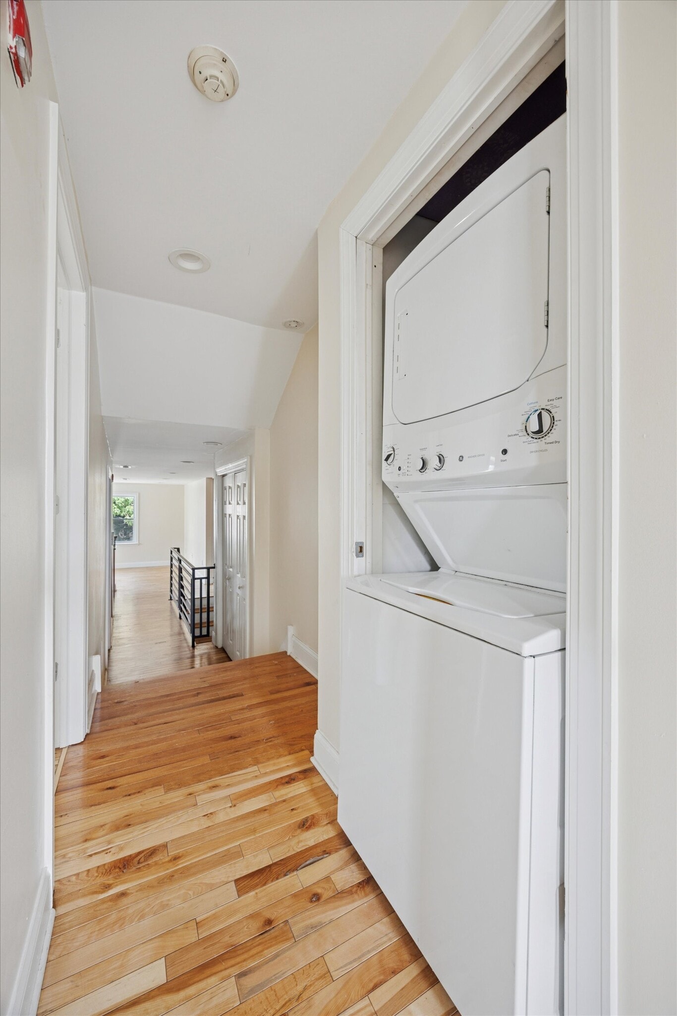 Building Photo - 861 N 20th St