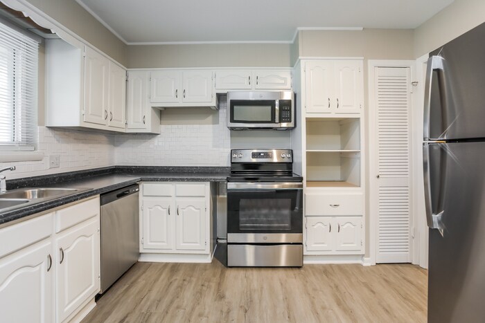 Building Photo - 4008 S Crane St