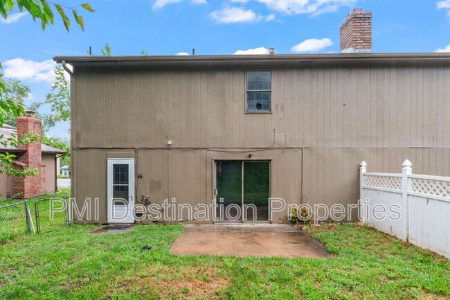 Building Photo - 16107 W 141st Terrace