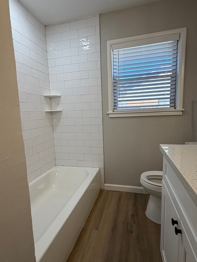 Building Photo - 1612 Jane Dr