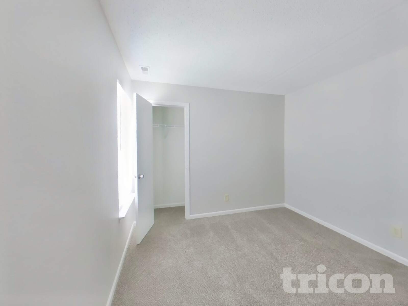 Building Photo - 5956 Portman Pl