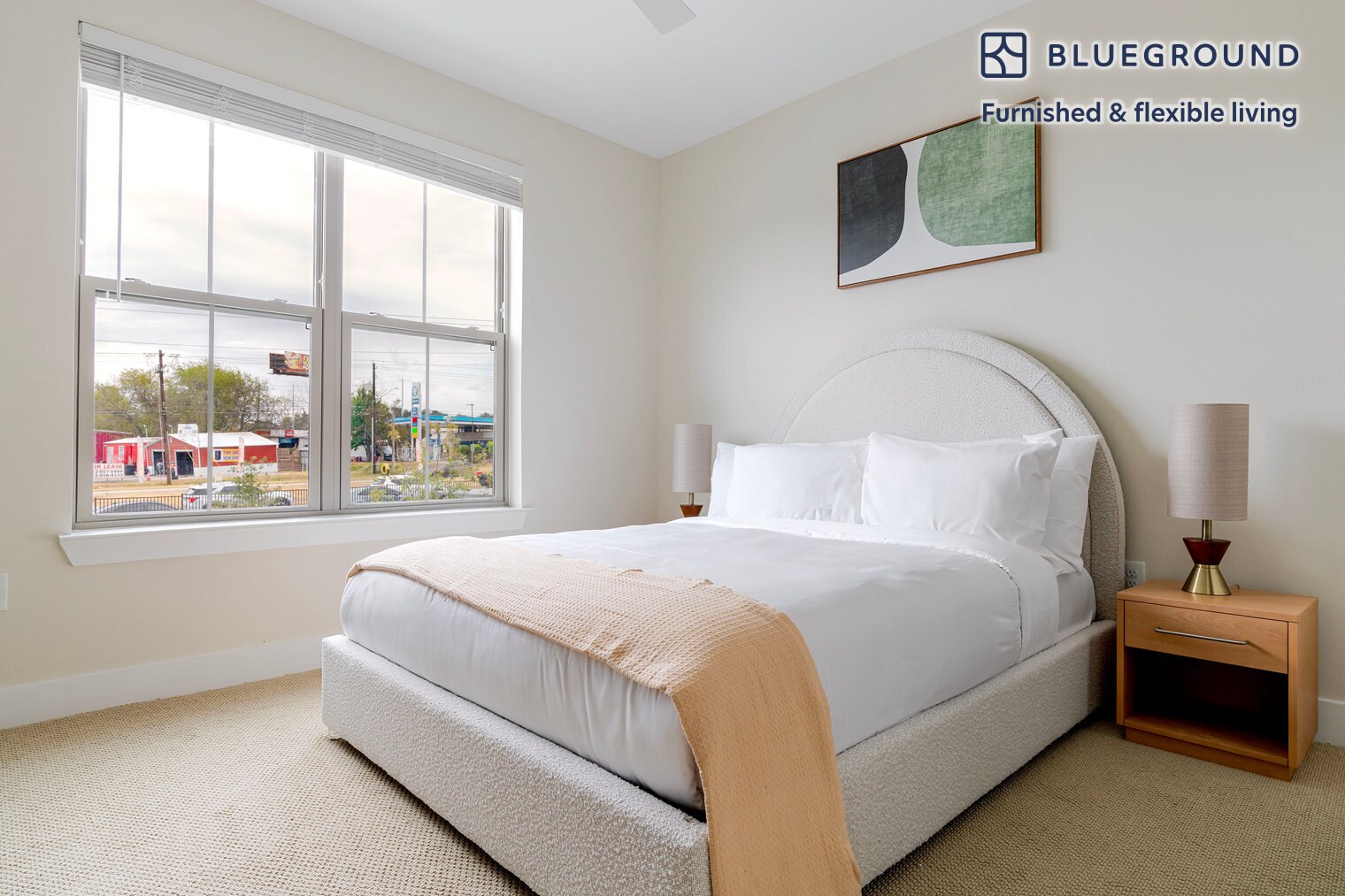 Building Photo - 1501 W Howard Ln