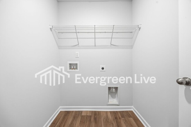 Building Photo - 1234 Willow Oaks Wy