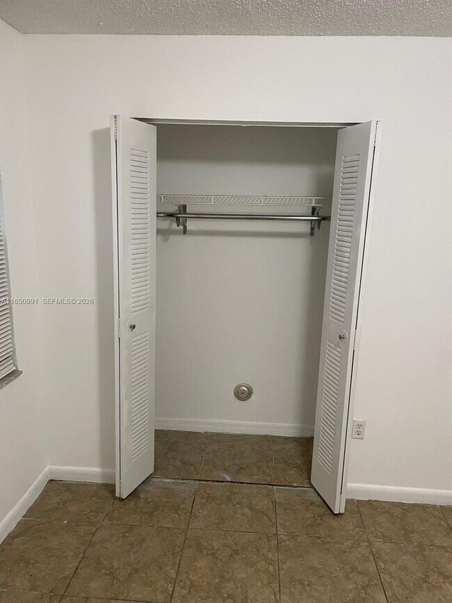 Building Photo - 478 NE 210th Cir Terrace