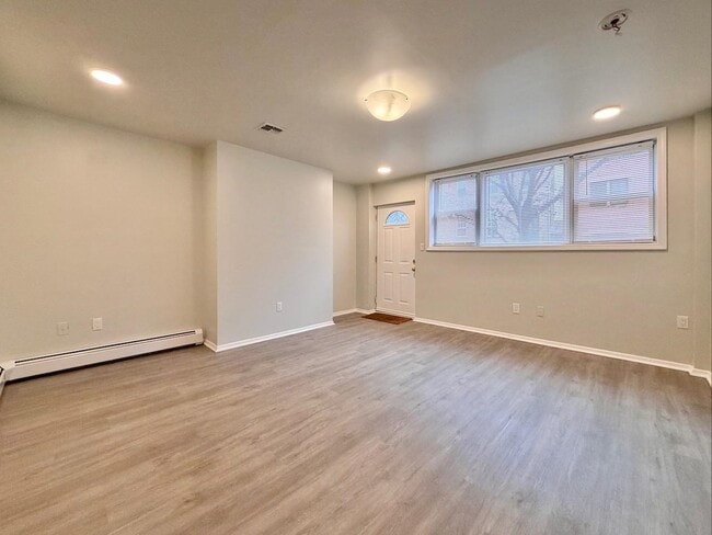 Building Photo - 311 5th St