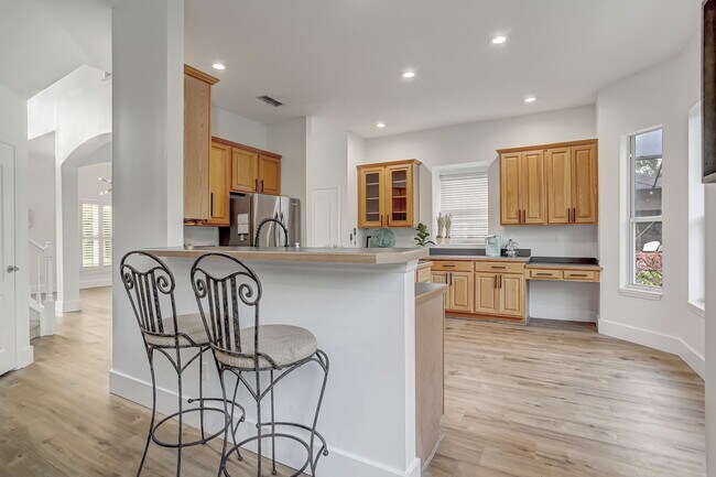 Building Photo - 140 Oceans Edge Dr