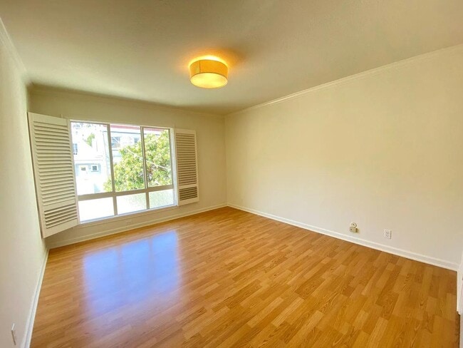 Building Photo - 1565 Noe St