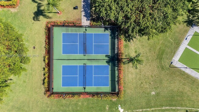 Building Photo - 2425 SE 28th Dr