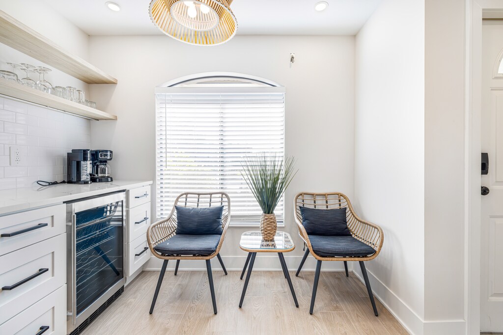 Building Photo - 16440 Kelly Cove Dr