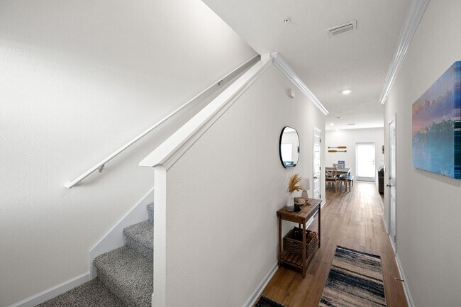 Building Photo - 4013 Blue Water Dr