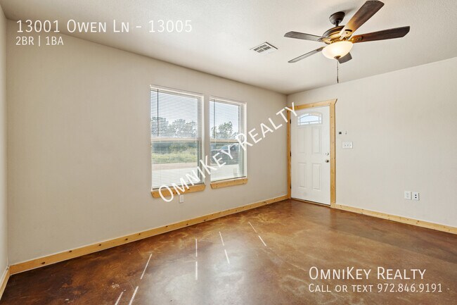 Building Photo - 13001 Owen Ln