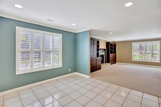 Building Photo - 240 Browns Hill Ct