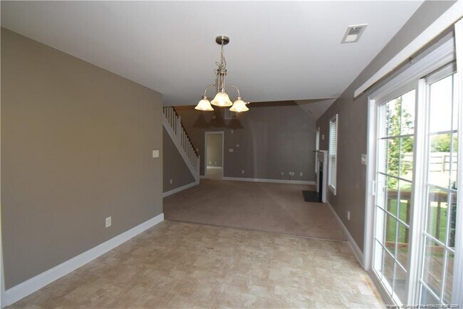 Building Photo - 131 S Prince Henry Way