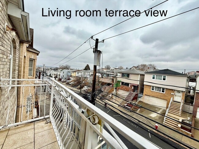 Building Photo - 45 Terhune Ave