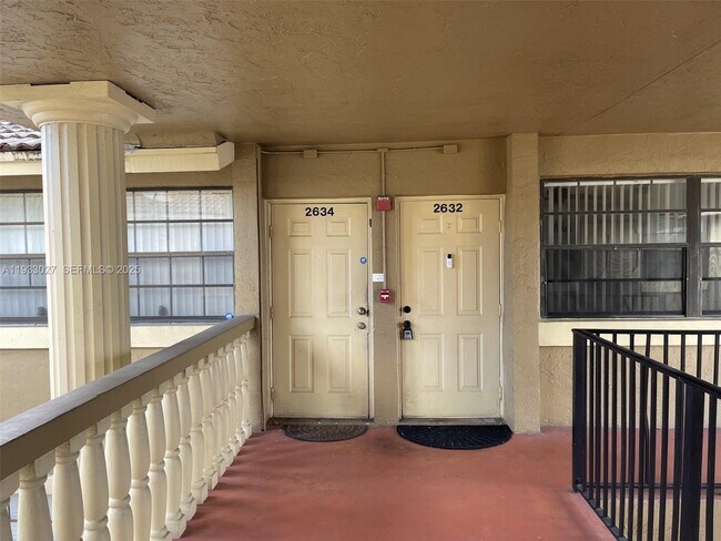 Building Photo - 2632 Riverside Dr