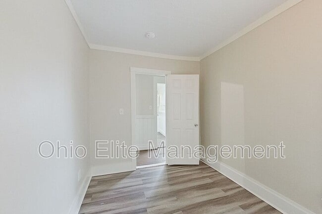 Building Photo - 1695 E Weber Rd