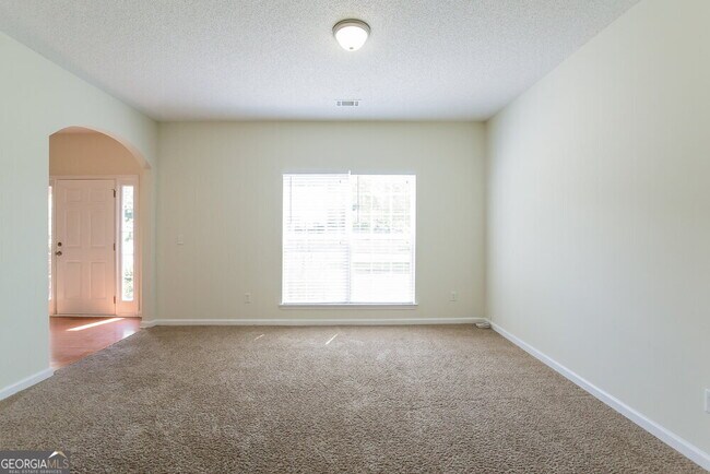 Building Photo - 516 Gristmill Ln