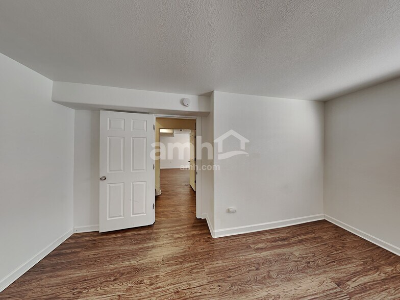 Building Photo - 20342 E 40th Pl