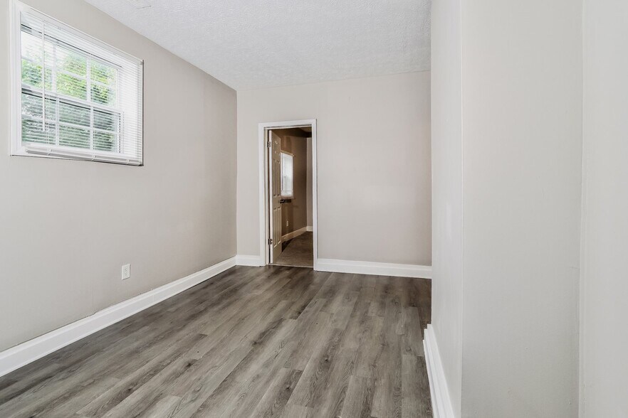 Building Photo - 602#A East Burnett Avenue, 40217; #780219 - 780219