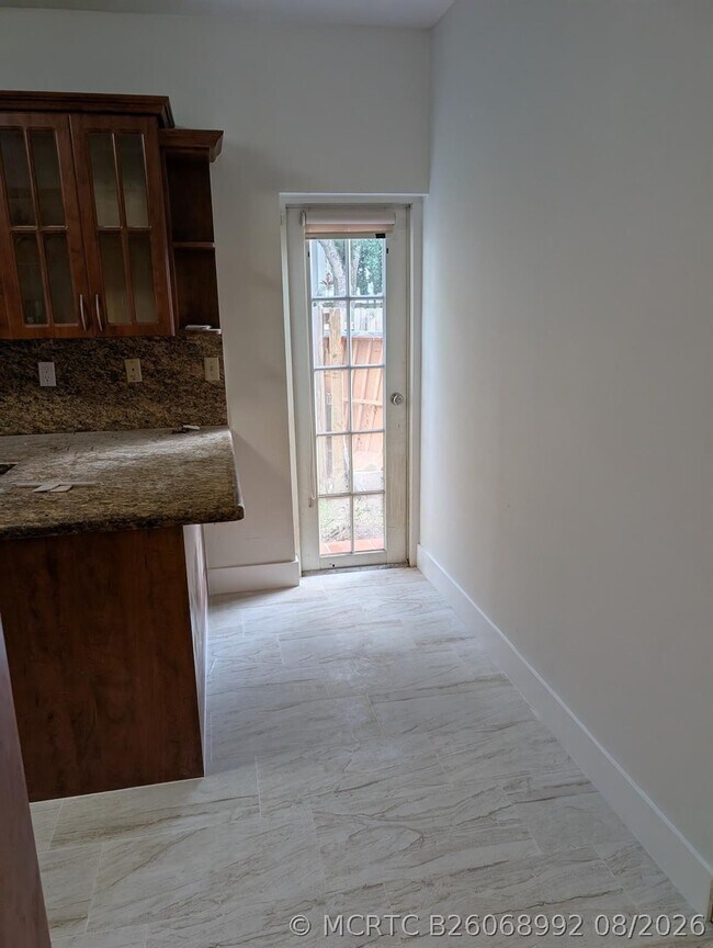 Building Photo - 9851 SW 117th Ct