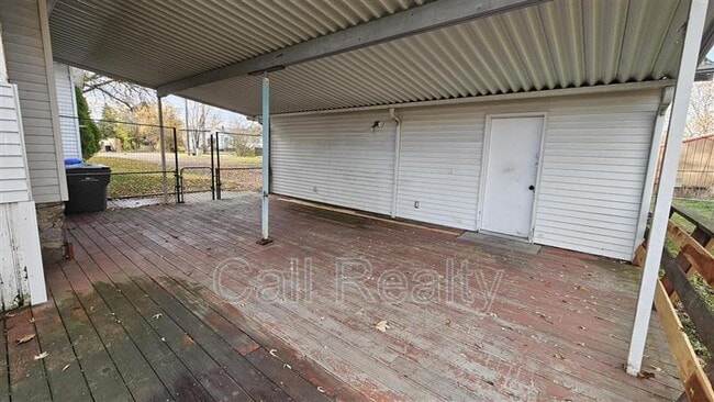 Building Photo - 12019 E Valleyway Ave