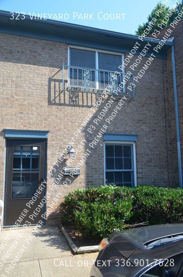 Primary Photo - 323 Vineyard Park Ct