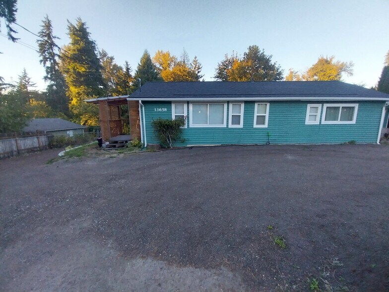 Entrance - 13658 SE 192nd St