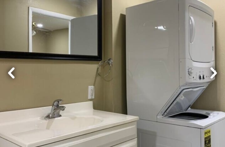 Building Photo - 129 Springwood Cir