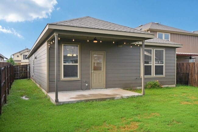 Building Photo - 212 La Dera Dr