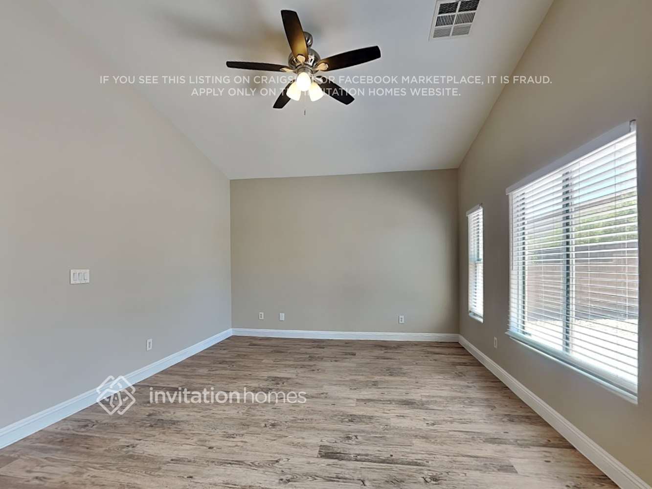 Building Photo - 2763 Bridleton Ave
