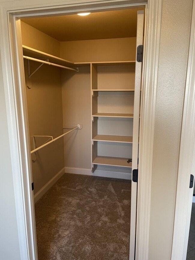 Building Photo - 3 bedroom in Billings MT 59106