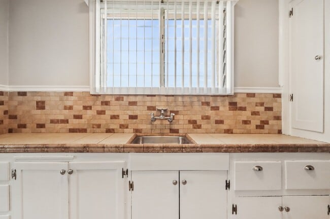 Floorplan - 1141 Pine Ave
