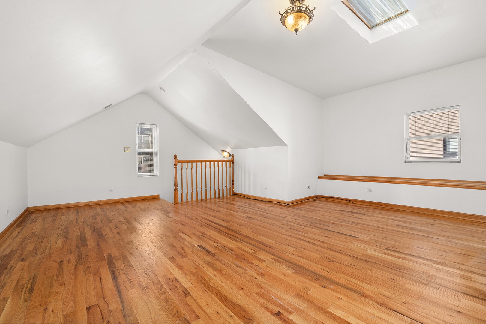 Building Photo - 1509 W Thomas St