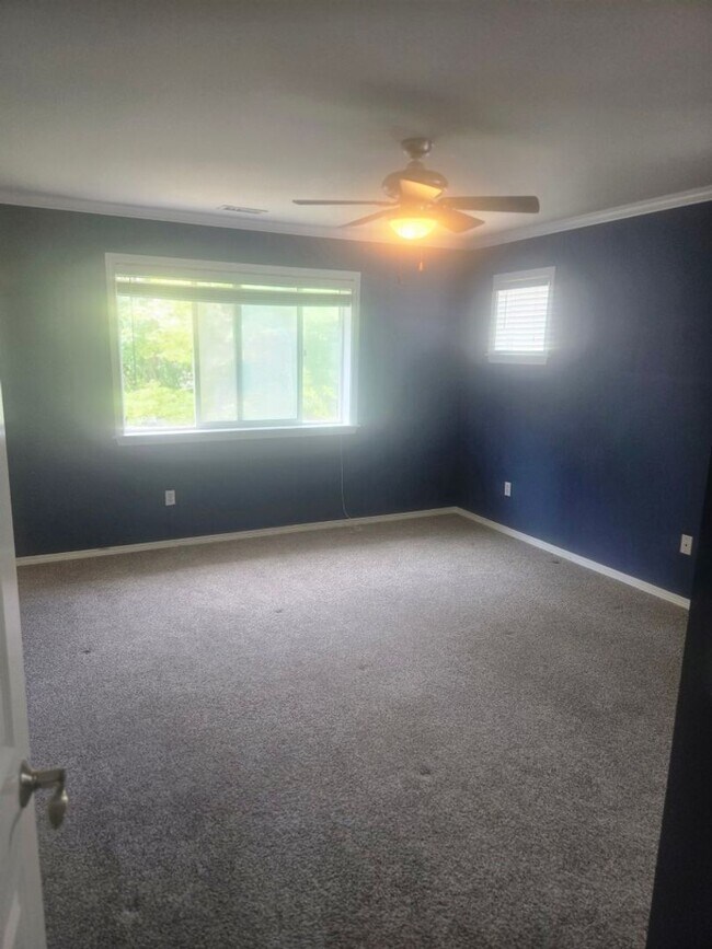 Building Photo - 3bd/2.5ba Maple Valley Home