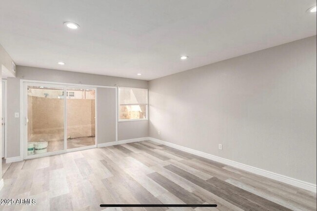 Building Photo - 2674 N 43rd Ave