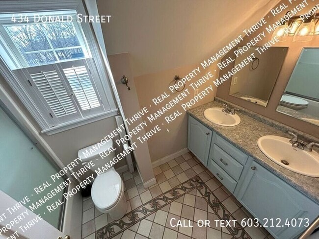 Building Photo - 434 Donald St