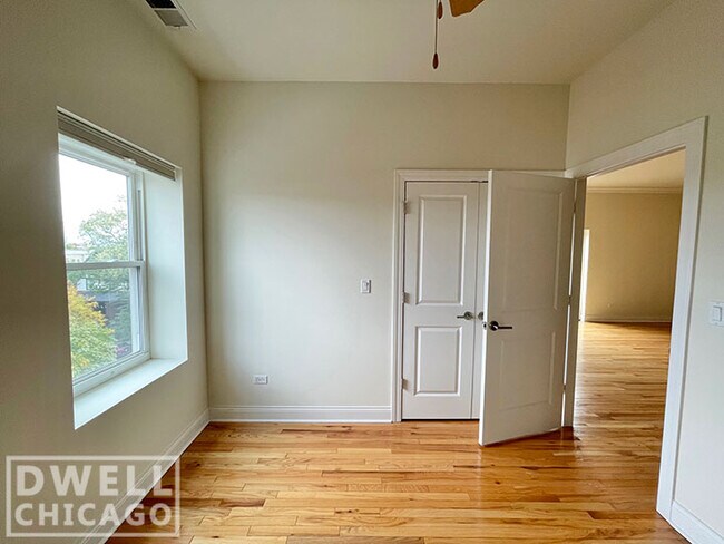 Building Photo - 4510 N Beacon St