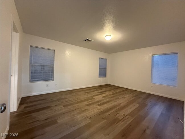 Building Photo - 661 Newquay Ct