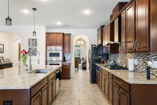 Building Photo - 6020 Marleon Dr