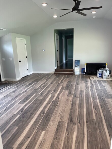 Great room - 6601 W 141st Ave