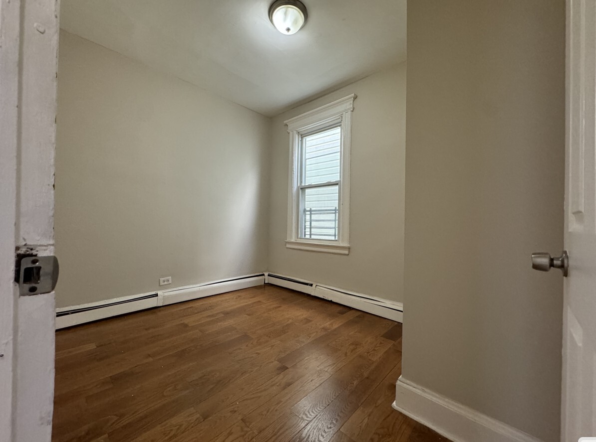 Unit 2 - 198 Myrtle Ave