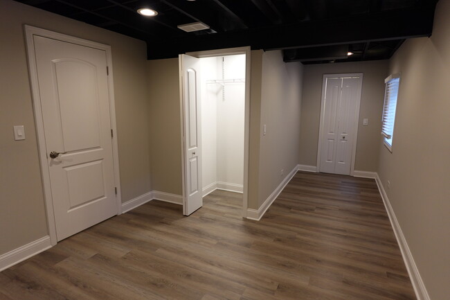 Building Photo - 1259 Knollwood Cir