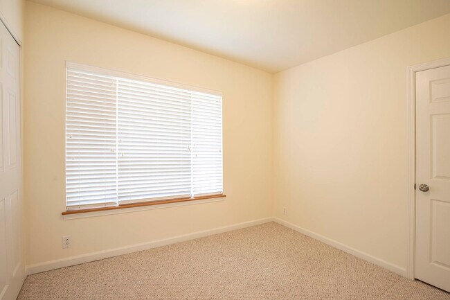 Building Photo - 38244 SE 85th St