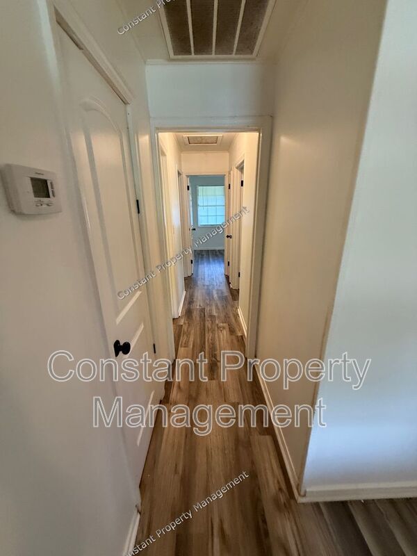 Building Photo - 3371 Adkins Ave