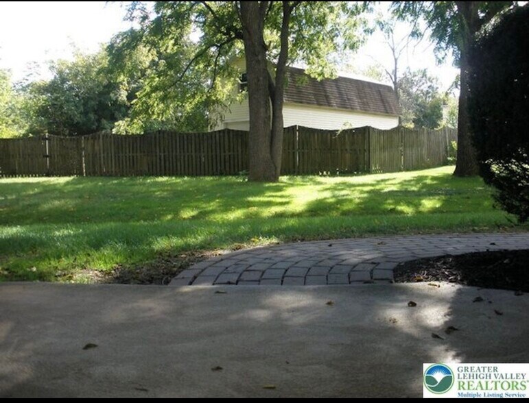 Building Photo - 978 Cold Spring Rd