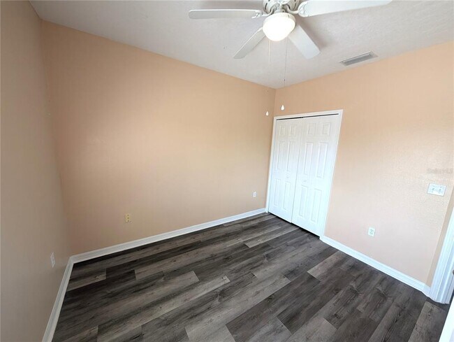 Building Photo - 9533 Newdale Way