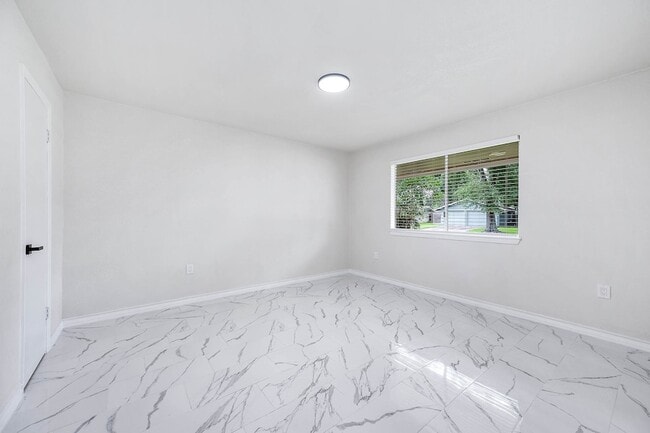 Building Photo - 1610 Richvale Ln