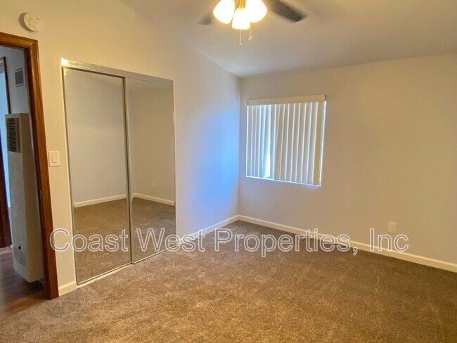 Building Photo - 9161 Huntington Ave