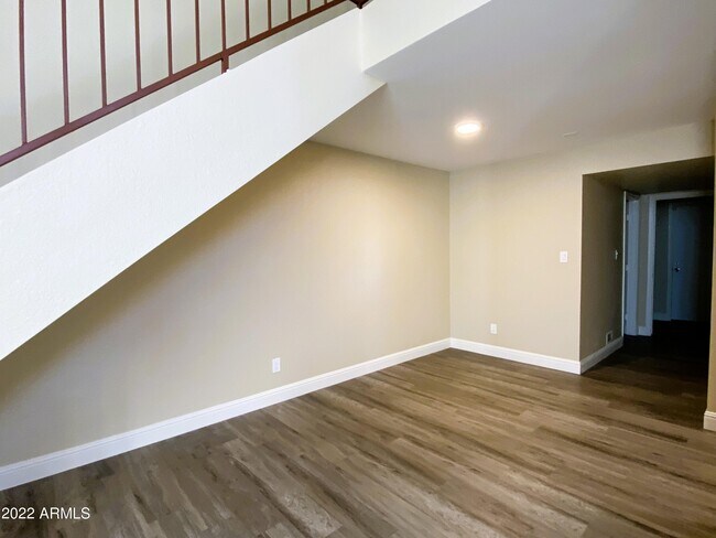 Building Photo - 11049 N 109th Way